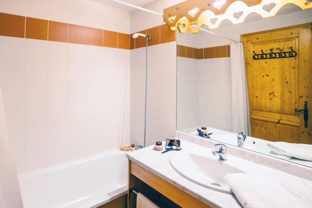 Appartement Rez-De-Chaussee, Cosy T3 4 A 6 Pers Avec Piscines Interieure & Exterieure A Samoens En Haute-Savoie ภายนอก รูปภาพ
